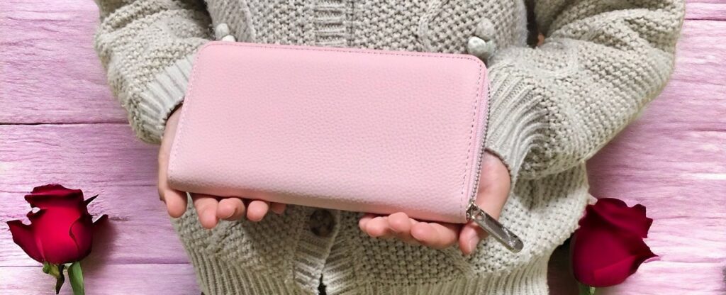 ピンク財布